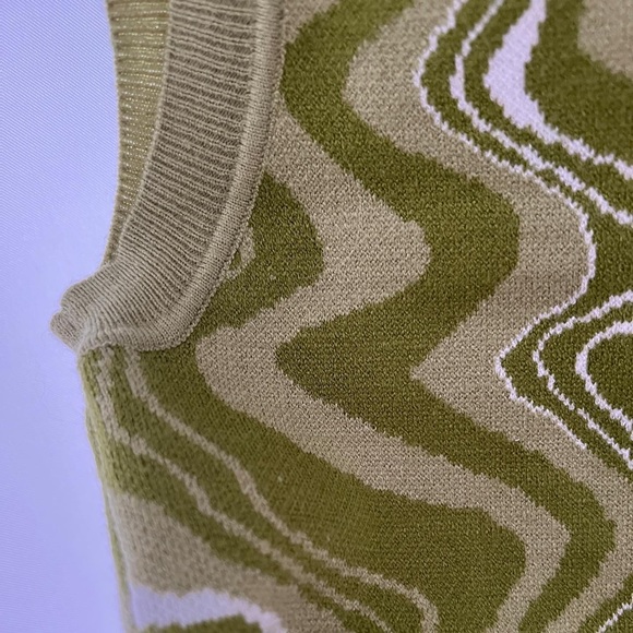 Never worn LA hearts top - Picture 3 of 3